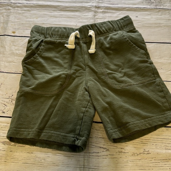 Carters toddler boys shorts bundle - Picture 4 of 8